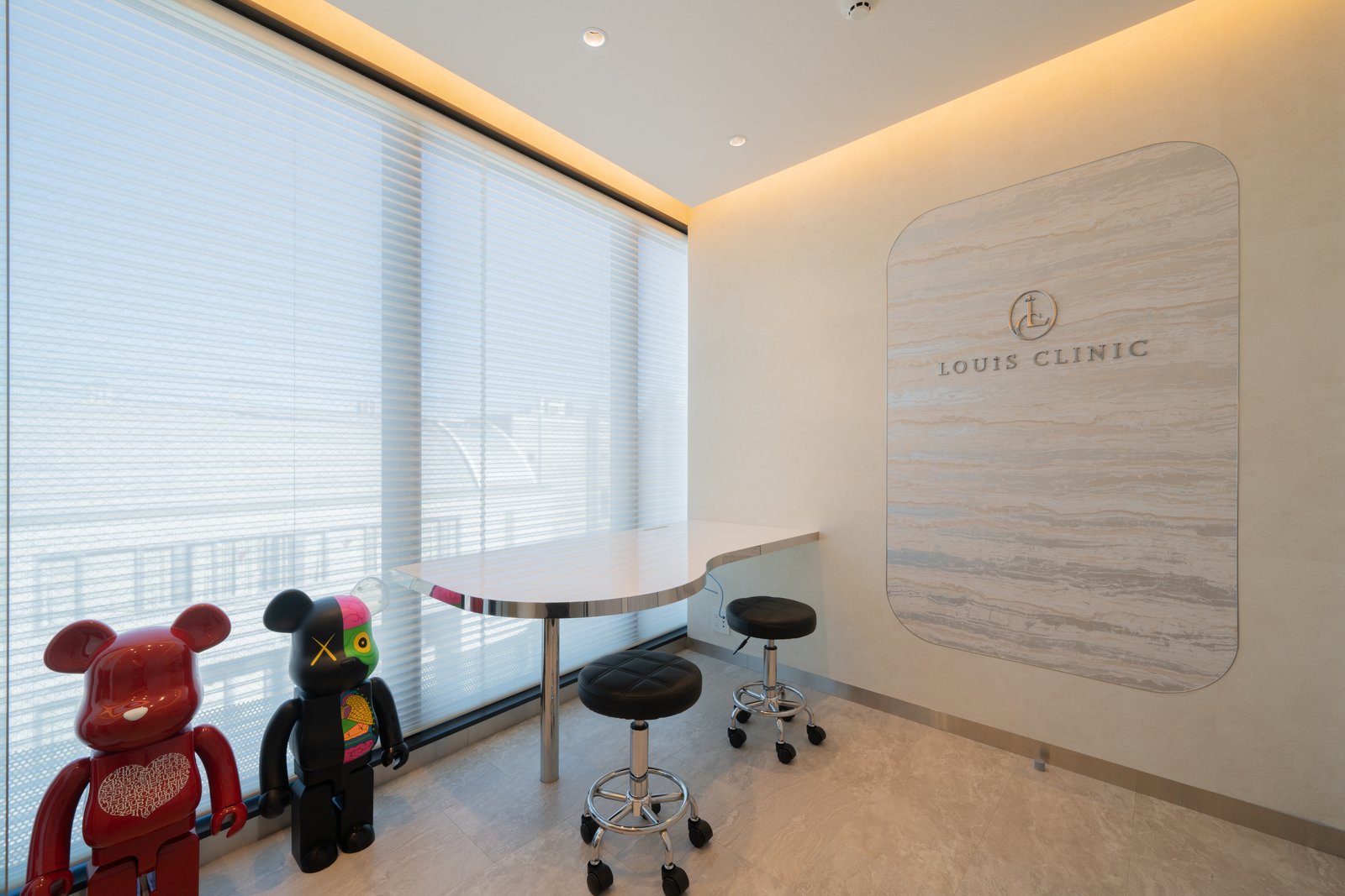 LOUIS CLINIC 院内